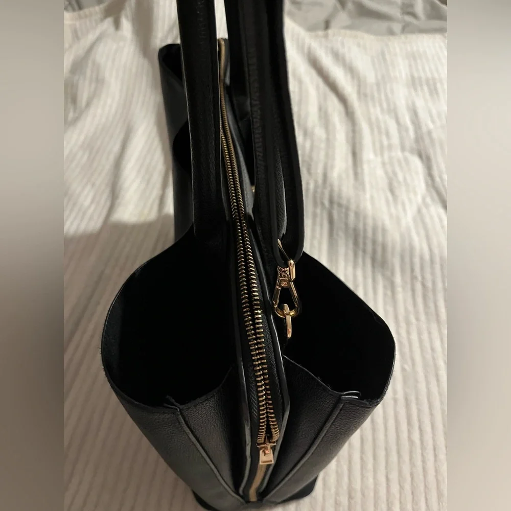 AND Elegant Black 3 Compartment Laptop Bag